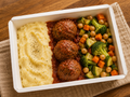 400g - Almôndegas de Patinho com Purê de Batata e Mix Selecionado de Legumes