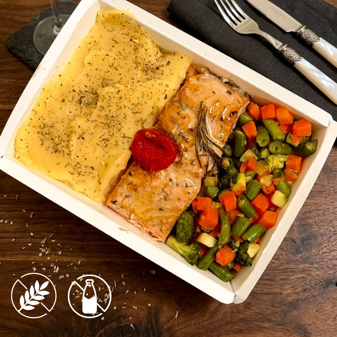 400g - Filé de Salmão, Purê de Batata e Mix Mediterrâneo de Legumes